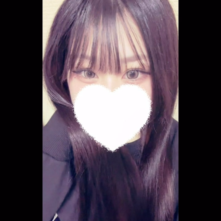 こんにちは~ここあです☕𓈒𓂂𓏸

1週間ぶりの出勤です🥺🩵
久しぶりだぁ〜🤭✨

今日は珍しく髪の毛巻いて、ひとつにまとめてみたの🩵
いつもとちょっと雰囲気違うここあ、見に来てほしいなぁ…🥺🫶

久しぶりやから少しドキドキしてるけど、いっぱい癒しの時間過ごせたら嬉しいです🌙✨
会いに来てくれるお兄さん達、楽しみに待ってるね🤭