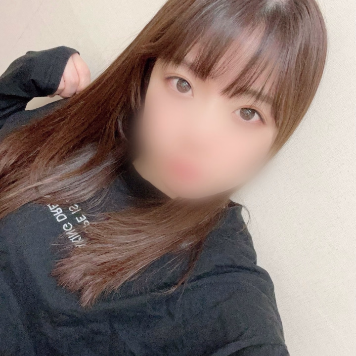 明日！明後日！出勤！！！



よろしくね♪( ´▽｀)






この自撮りなんか目つき悪いな😇




実際はにっこにこ笑顔でお出迎えしますよ✨✨✨✨(笑)






よろしくね〜おやすみなさい🌙





うるは