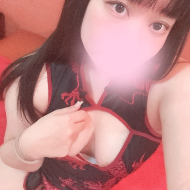 最終日‼️


今日が本当にラストです🥺
昨日は予約もいただけてとっても幸せ💞


今日も予約、飛び込みお待ちしてます🌟



あおのラストめっちゃ濃いえろな時間にしてね💕︎