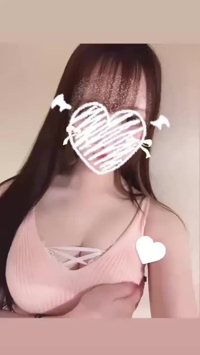 になです☔️

19時から出勤します〜

華金っ✨️1週間のお仕事お疲れ様です🍻

明日もお仕事のお兄さんもいると思うけど
癒されに来てね〜( ˙꒳​˙ )💛

24時まで受付してるのでたくさんのお誘いお待ちしてます🎶
