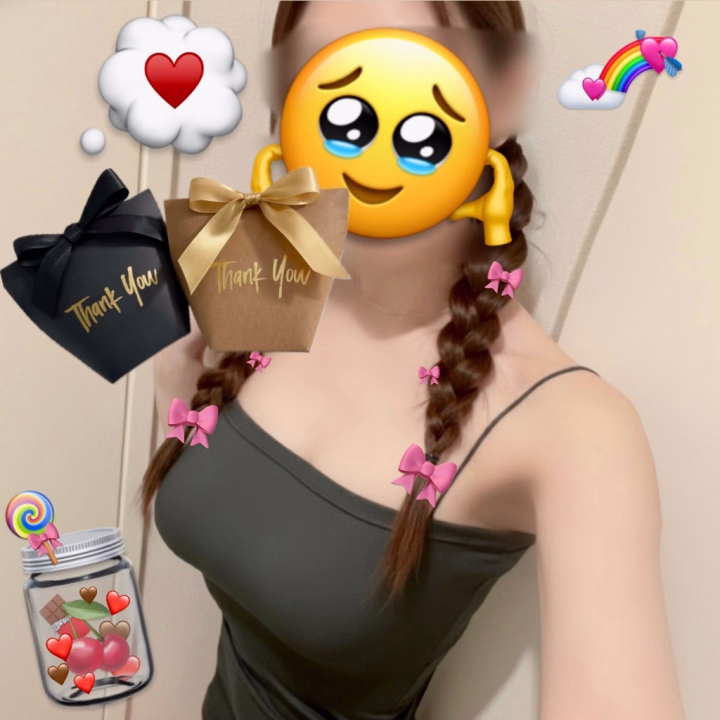 こんにちは♡

ご指名の皆様や初めましての皆様

ありがとうございました💌

たくさんのアクセスやいいねなど
本当にありがとうございます😭

頭では理解してるのになかなかうまくできず、、、
えっちなことって奥が深いです(● ˃̶͈̀ロ˂̶͈́)੭ꠥ⁾⁾笑

今回バレンタイン💌の季節だったので
🍫🍪🍬ご用意しちゃいました🎁✨

受け取ってもらえてよかったです😮‍💨🧡

2月2日はツインテールの日ということで
可愛いとは無縁ですが、写真だけでも可愛くしてみました(〃ω〃)


これからも不定期ですが出勤しますので
皆様よろしくお願いします🧡🥺💭

素敵な1日をお過ごしください🩷