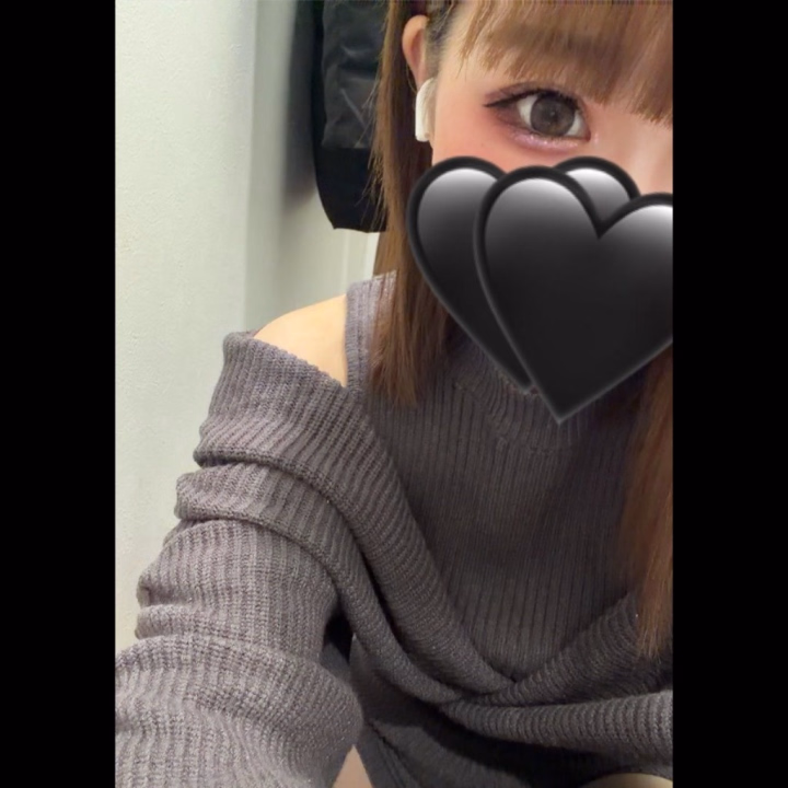 こんばんは、いずみです🐰

今日は19時〜24時まで出勤してます💗

1週間折り返し日、仕事の疲れを全力で癒すので会いにきてください🥹💜

お待ちしてます💗