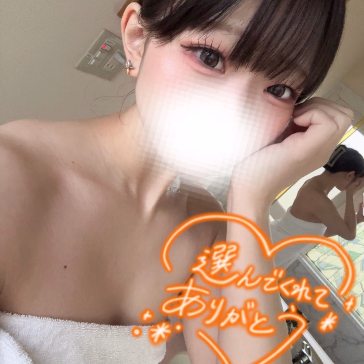 スタートから鬼のパンツで遊んで頂いた
お兄様ありがとうございます❣️



帰る前に福島での思い出作りに来てくれて嬉しい🥰
如月を選んでくれていっぱい可愛いって言ってくれてありがとう(՞⸝⸝ᵒ̴̶̷᷄꒳ᵒ̴̶̷᷅⸝⸝՞)💕



ふぇらも素股もすごく気持ち良さそうでずっとギンギンだったね🥺
お兄様に気持ち良くなってもらえると如月もキュンキュンしちゃう(*/□＼*)♡



如月から気持ち良くしたいって気持ちがすごく伝わってきたって褒めてくれて愛情込めてご奉仕してるの伝わって良かったな💕



お兄様も如月のおっぱいやクリいっぱい気持ち良くしてくれてありがとう( *´꒳`*)
また福島に来た時は如月にお兄様のこと癒させてください❣️