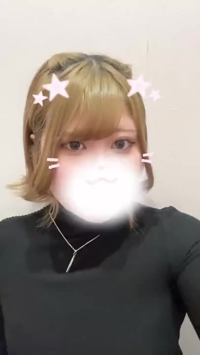 こんばんは🐇🌙

本日21:30~01:00出勤です💗

23:00~ラストまで埋まってるのでほぼ1枠となってます💦

ちなみに最近ハーフツインにハマってるの😊

動画の方が伝わりやすいと思って撮ってみたの✨

よかったらみにきてね💕︎