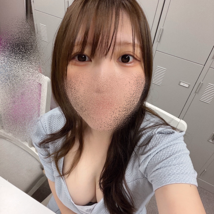 最近はお久しぶりな方とも会えて嬉しいよるるです。

何ヶ月も前にお会いしたのに覚えていてくださるなんてありがたい話だなと思ってほんとにほんとに嬉しく思います😭

もちろんいつも来てくれる人も大好き🫶

4月も半ば、5月病にならない程度に皆さん残り半分も頑張って生きていきましょう👍

P.S.
例によって4/16〜5/15日までのシフトは4/15あたりに出させていただくので確認よろしくお願いします🥺