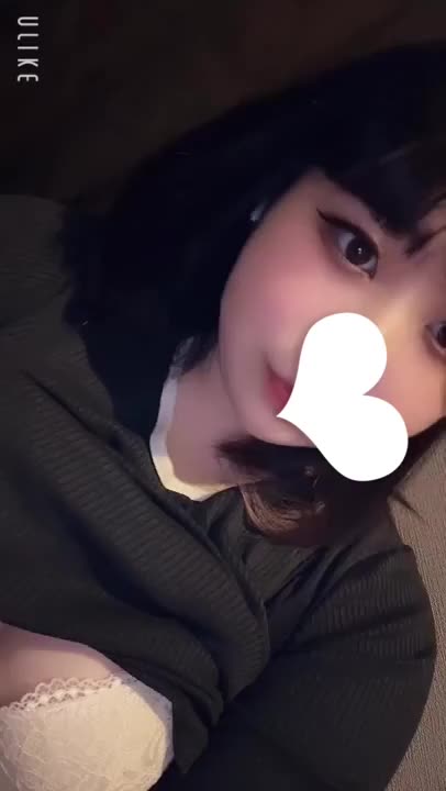 こんばんわ！りさです！
今日もニコニコ笑顔で出勤したよん🫶
お誘い待ってるね💕︎