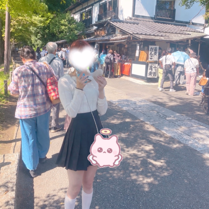 おはよう(  ¯꒳​¯ )ᐝ

日記書くの遅くなっちゃったけど
明日10/14(水)11~24時までいます！♡

1週間ぶりだし久しぶりに長い時間いるからお仕事終わりにでも、タイミング合うお兄さんお誘いご予約お待ちしております🌟⋆꙳

この写真はこないだ深大寺に行ってきた時のやつ(՞ . .՞)"食べ歩き沢山してお蕎麦食べれなかったから今度リベンジする😭💞

えみり