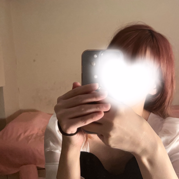 出勤中です⭐️✨️

お仕事で疲れていたりなんとなく癒されたい気分だったりしない？💭💞

そんな時はえみりに
会いに来て欲しいな( ⸝⸝⸝ᵕ ̫ ᵕ⸝⸝⸝ )💘✧

いっぱいお話したりして二人だけの楽しい時間を過ごそうね✨️✨️

「会いに行こうかな」って思ってくれたならぜひお誘いしてね💌❤︎

あなたからのお誘い待ってます♡✨️

えみり