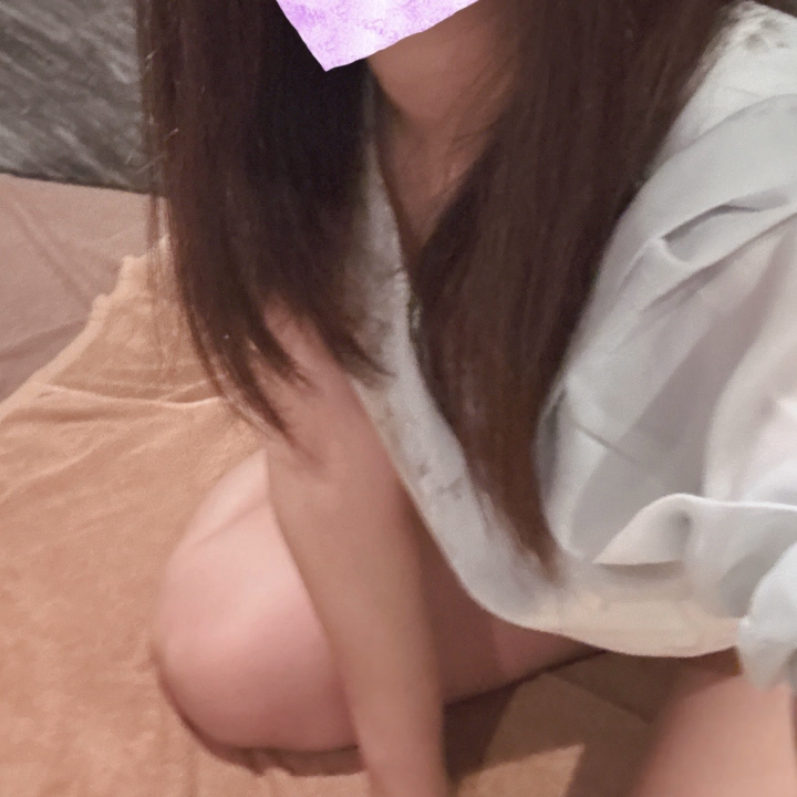 雨降っててちょっと肌寒いね☔️

あのんと一緒に温まろう💗
今日も24:00までいるよ！

待ってます🌷