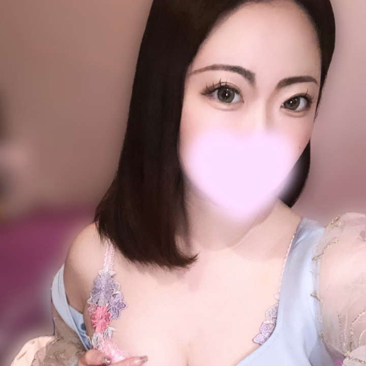 こんばんはぁ🌙

もうこんな時間🥹🥹

ぬくぬくえちえちしたいあんずです😭😭お兄様息してる〜？笑笑
さみしすぎて溶けそう(  ◜௰◝  )

そういえば4/29に撮影きまったんだよねーっ❣️
どきどきわくわく❣️
ろんぐにしようかな💭と考え中❣️
パネルかわったらみてねん💕

あんず໒꒰՞ ܸ. .ܸ՞꒱ა⋆⑅˚₊