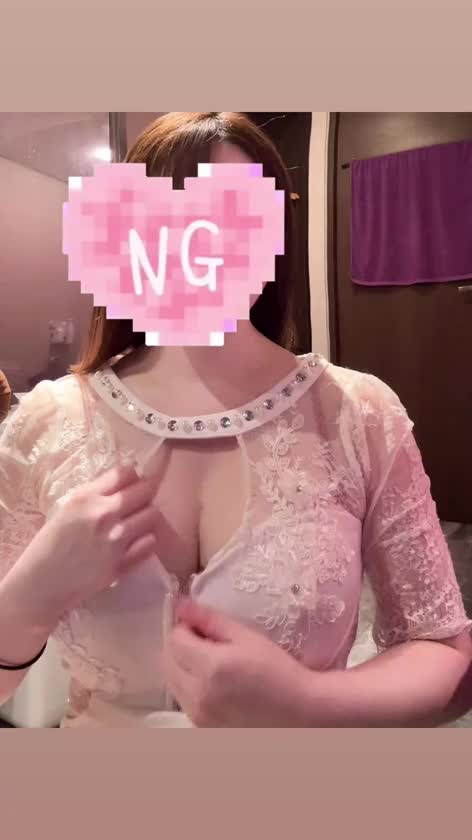 16時頃〜きてくれたT様へ💕

今日は来てくれて
延長まで長い時間幸せな時間
ありがとっ🥰🥰

ぎゅーってしたときのジャストフィット感...🧡

包まれる感じがたまらなくて
お互いに何このフィット感って
驚いてたね🧡

そしていろんな話して
楽しかったなぁ💕💕

おすすめのゲレンデ
ドヤ顔でプレゼンするね❣️

あと病院も🥹🥹がんばります❣️

GWまでいるみたいだから
また愛たいです💕

✿*~✿~* ✿✿*~✿~* ✿✿*~✿~* ✿

あんず❣️