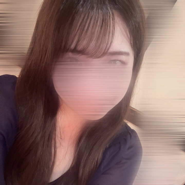 こんにちは♡
今日もありがとうございました！！

今日も素敵なお兄さんたちにお会いできてとっても楽しかったです💗💗
日記の通り唇柔らかいねと言われ、自信がつきました😏笑
また会いにきてね💖

次は23日19時から出勤します💞
ご予約いただいているお兄さん、会えるの楽しみにしてるね！
まだ空きがあるのでぜひヒメチャンネルでのご連絡をお待ちしてます！！

それでは、またね💕