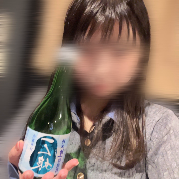コンビニにあったのでさっそく
いただいちゃいました🎶

飲みやすくておいしかった🍶

コンビニの日本酒全制覇したい！