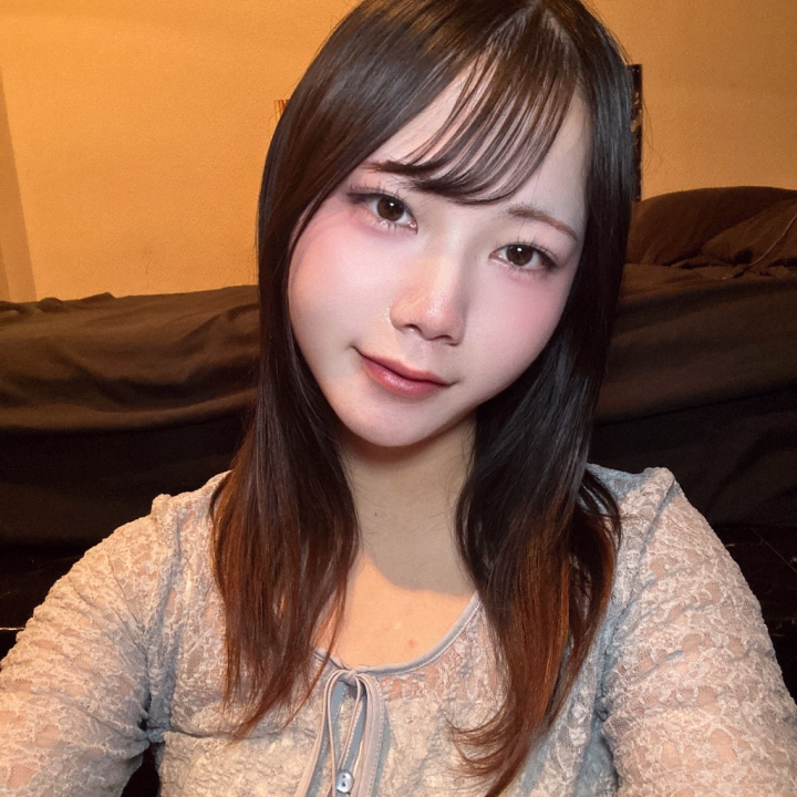 お礼日記💌

本日会いに来てくださったお兄様、ありがとうございました✨

1人目のお兄様へ
お仕事の合間を縫って来てくださって、本当にありがとうございました🥺🫶
またお会いできてすごく嬉しかったです✨

一緒に過ごしていく中で、前よりも距離が縮まった気がして…これからもお会いできたらいいなって思いました🤍

優しく触れていただく中で、特に乳首責めのときはドキドキしてしまって…忘れられない時間でした🥺

またお時間合うとき、ぜひ会いに来てくださいね☺️💓
素敵な時間をありがとうございました💌