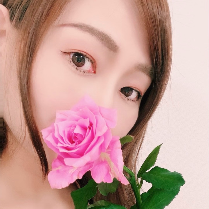 出勤しました〜❣️
ラストまでいまーす♪

会いに来てねん
マ◯トしよう〜🥰