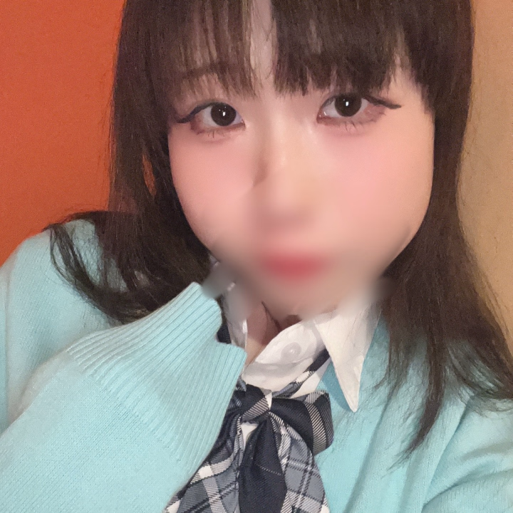 こんばんは🌛れいはです🩵

今日はお外寒いみたい💦

そんな日はれいはと一緒に温まろ♡
ついでに見てくれてるお兄さん達のことも癒したりスッキリさせちゃう！

待ってるね(❁´ω`❁)