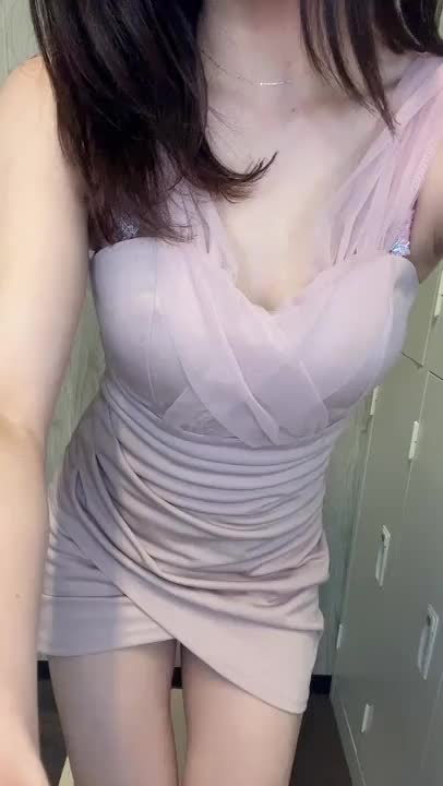えっちな脱ぎ脱ぎ動画♡♡♡
じゅんなと遊ぼ╰(*´︶`*)╯♡
