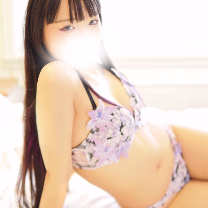 17:00から出勤するぅ💕︎
今日から4連勤だから
いっぱい遊びに来てね՞⸝⸝>⩊<⸝⸝՞♡
イチャイチャしようね///