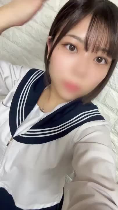まいです🐰️🩵

出勤したよ〜ん



今日もピラティス行ってきた🧘‍♀️
筋肉痛だけど元気モリモリです💪🏻


なんかね
みんなに顔丸くなった？？
って聞かれるんだけど


ちょっと痩せたからお顔の縦幅が短くなって
丸顔が目立ってるだけなの😂


元々が丸顔で丸いんです‼️笑