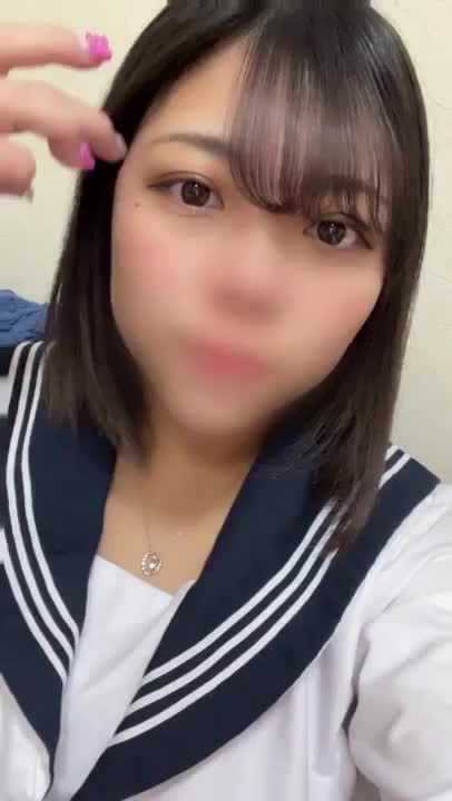 まいです🐰
おはよう！！！


今日も出勤してるよ！！
17時まで‼️
ご予約ありがとうございます🫶


アレルギーのせいで鼻水止まらない
鼻かみすぎて鼻赤くなっちゃった🥺


鼻セレブのティッシュ
大量に差し入れしてほしい😂