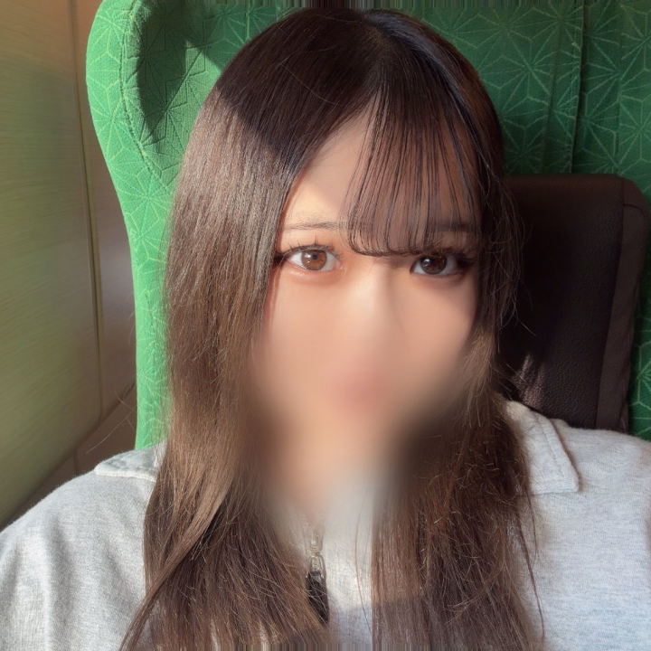 みなさんどうお過ごしですかー🥹

りこさんまったりなのでお誘いお待ちしてます🥹

台風近づいてるみたいだから気をつけてね！😭