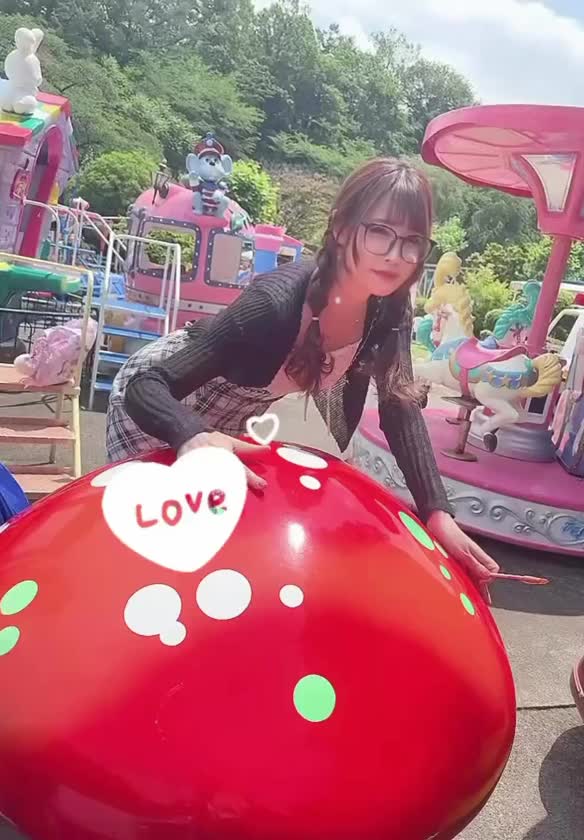 大きい🍄キノコちゃん❤️❤️
サワサワ
