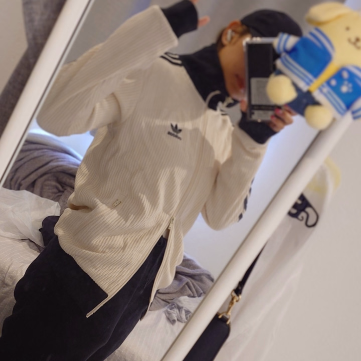 おはようございます☀︎

6時くらいに起きちゃって、考え事してたら全然2度寝出来なかったのでジム行ってきます(*`･ω･)ゞ

本日は12時から！よろしくお願いします(＞ω＜)b