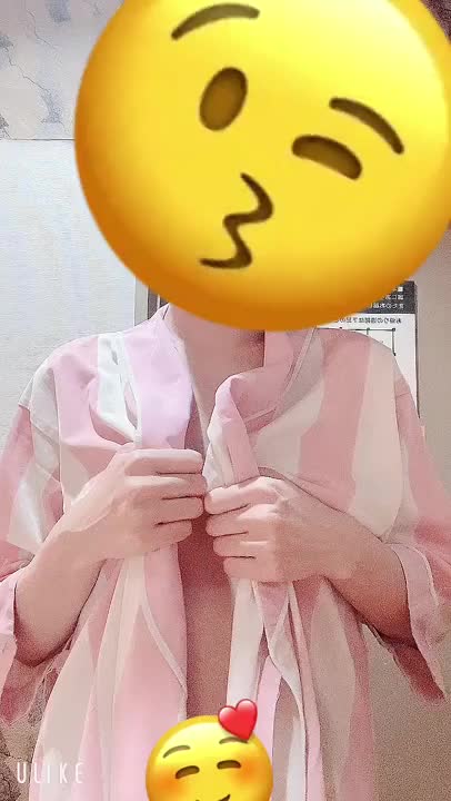 💋お兄様、こんにちは！りなです🥰

💕今日は空いてる時間があるから、ぜひ遊びに来てほしいなぁ😘

💖りなと一緒に、秘密のエッチな時間を過ごしましょ💓

💗りなにしかできない、特別なサービスでお兄様を気持ちよくしちゃうよ😈🔥

💦普段は見せない、りなのセクシーな姿…見たい？😳

🌟りな、お兄様に会えるの楽しみにしてるね💕

💎お兄様とのエッチな時間、想像しただけでドキドキしちゃう…💋

🌈空き枠あるから、お早めにご連絡くださいね！りな、お兄様との時間を心待ちにしてますよ〜😘✨

🌸お兄様との出会いに感謝🌸

💝りなでした💋