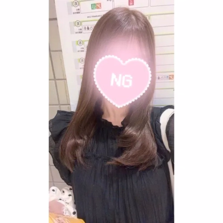 こんにちは🌼*･ のあです🎀 今日は美容室✂️💇‍♀️ に行ってきました✨️ これから出勤します🙆🏻‍♀️💗 〜 予約 🈳空き 〜 ・15時〜 19時まで となってます👌🏻´- あいにくの雨ですが…☔️❕ ご予約してくださってる お兄さん🎶 ありがとうございます🥹♡ 気をつけてお越しください✨️ プチイメチェン✂️ したので見に来て貰えたら 嬉しいです( *´꒳`*)🩷️ のあ🎀