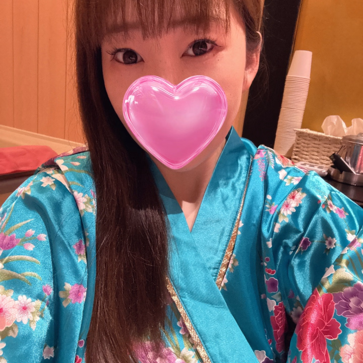 おはようございます☔️
本日2日目です♪
生憎のお天気ですが
ご来店して頂けたら嬉しいです☺️
合間に休憩もありますので
お問い合わせをお待ちしてます🫶