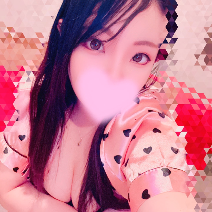 おはようございます☀️
今日は出勤の女の子が多い日みたい🥺
私は18時からの出勤だけどもしかしたらおやすみになるかも…
予約してくれたら必ず遊べるので予約してくれたら嬉しいな…
密着＆イチャイチャ＆Ⓜ️ットなら私に任せてね✨
プラス自慢のマショマロパイでたくさん癒しも…
予約待ってます🎶