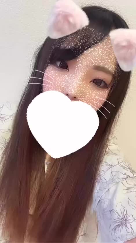 珍しく音声動画🫶
声はかわいいですか？😏
顔も声もかわいいって言われたいです( ߹꒳߹ )
かわいいってたくさん褒められたい!!褒めてください笑

お誘い待ってまーす🥰