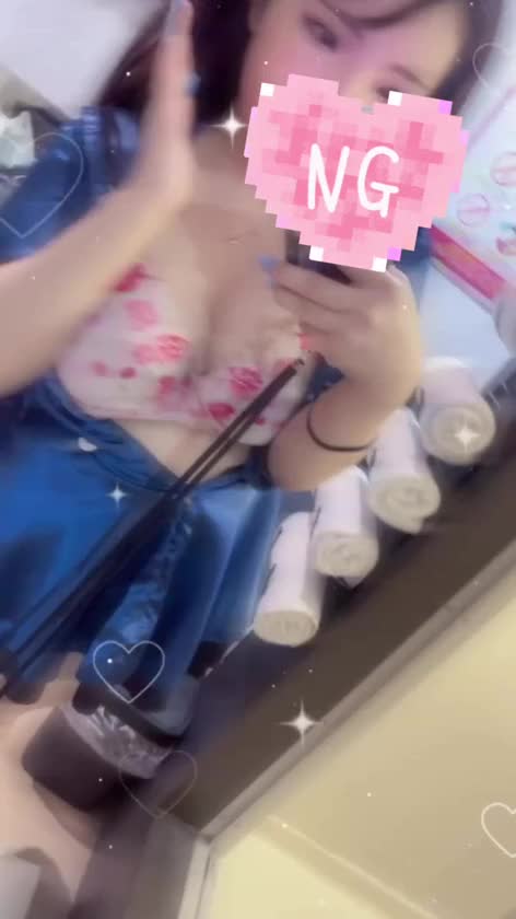 今日ちょっと甘えたモードかも🐰
なんかね、いっぱい構ってほしい気分…🥺

優しく触れてくれたり、ぎゅーってしてくれたら
すぐ懐いちゃうかも…？笑


いっぱい可愛がってくれたら嬉しいな🤍
その代わり、ちゃんと癒してあげるし
一緒にドキドキする時間にしよ？🫣✨

会いにきてくれるの待ってるね…🫶