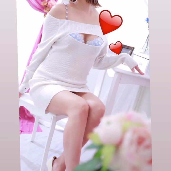 にょーーーん

今日もハッピーだな❤️❤️❤️

そして今週は自分に甘かった🐷

来週まで甘やかそう🐷笑


明日と明後日会いに来てね❤️❤️