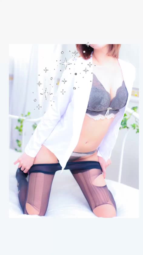 こわあ～🫣

地震めっちゃこわかった。笑

仲良しさんといたし

仲良しさんが動じないタイプやったから良かったものの…


多分部屋のドアをあけといたのは

あたしだけでしょう。笑


こわかった～


一緒に居たのが仲良しさんで
ほんっと良かった🤥


もう3年？4年？毎月会ってる人やから、安心感半端なかった🥹


ありがとう🩷🩷🩷
落ち着いてくれてて。笑



みんな気付いた〜？
奈良は大丈夫なのかな？