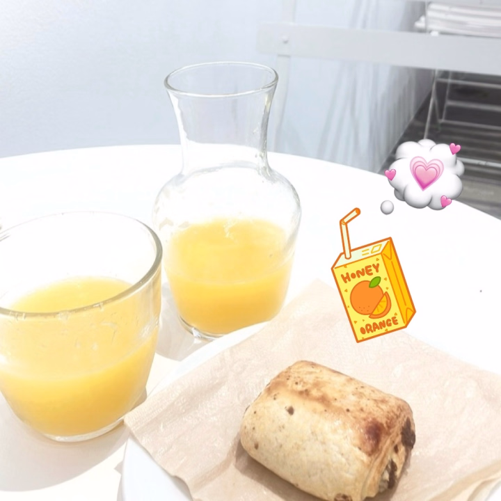 おはようございます☀️

おやすみいただいて熱もすっかり下がり回復しました❤️‍🩹✨
お大事に♡のメッセージ
ありがとうございました🥲💕

今日はゆっくり
マイペースに行きたいと思います！
15〜24お店にいます(*´³`*)🧡

 🎏5月前半の予定
* ┈ ┈  ┈ ┈ ┈ ┈ *
・5/5（火.祝）🕒15-22 💚GW
✖️15:00〜 🈳16:15〜
・5/8（金）🕒15-24
✖️19:00〜 🈳20:15〜
・5/10（日）🕒15-24
ご予約募集中♡

みんなも休み休みで頑張ろう🍹💕