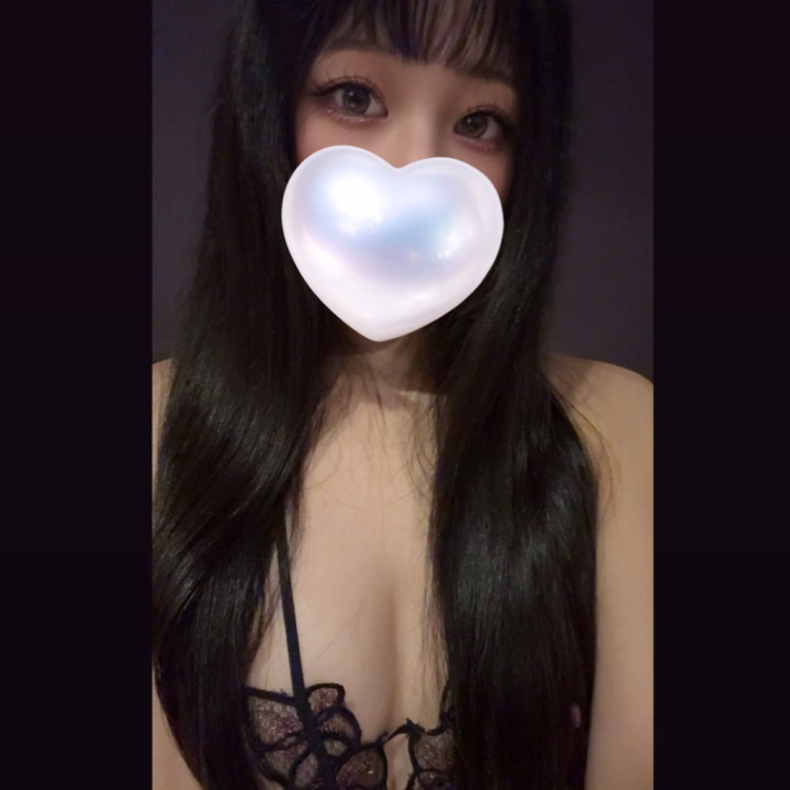 いこいです💓
出勤してます❣️
このコスプレはスケスケコスプレです🤣
久しぶりにこういうコスプレ着て恥ずかしい🫣💓
今日は21時までですが、どんなコスプレ着れるかワクワクです😊
会いに来てくれるの待ってます❣️
