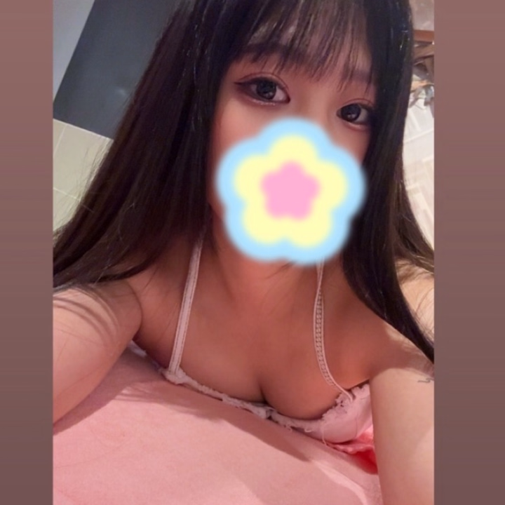いこいです💓











出勤してます❣️












きょうは16時から24時までいます😳















昨日はまた焼肉に行きました🥩💕














焼肉大好き😍















でも、自分では焼かないので友達が焼いてくれるのずっと待ってる派です😂






















今日もラストまで待ってます🫣