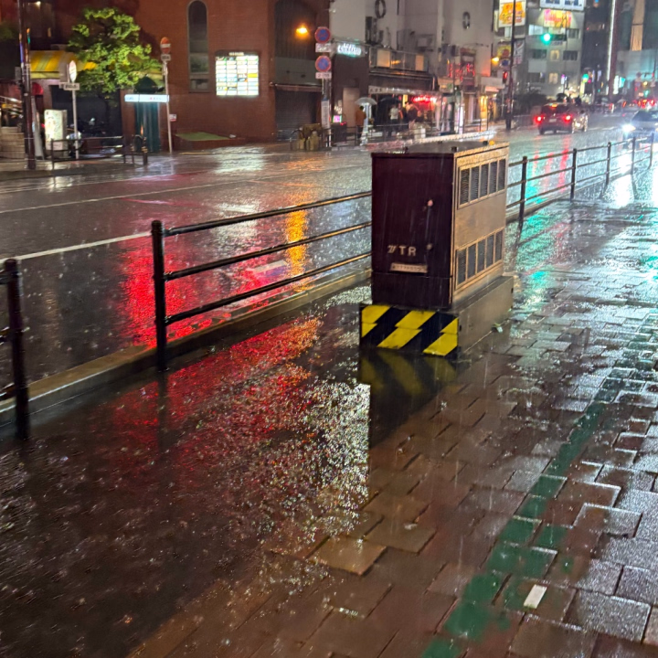 こんばんは！
来てくださったお兄様たち、ありがとうございました✨✨
最近は雨続きですし、来てくれるかなーという不安があるのでお会い出来ると本当にほっとします🥰

私に会えてよかったと嬉しいお言葉までいただけてとっても嬉しかったです！励みになります♡