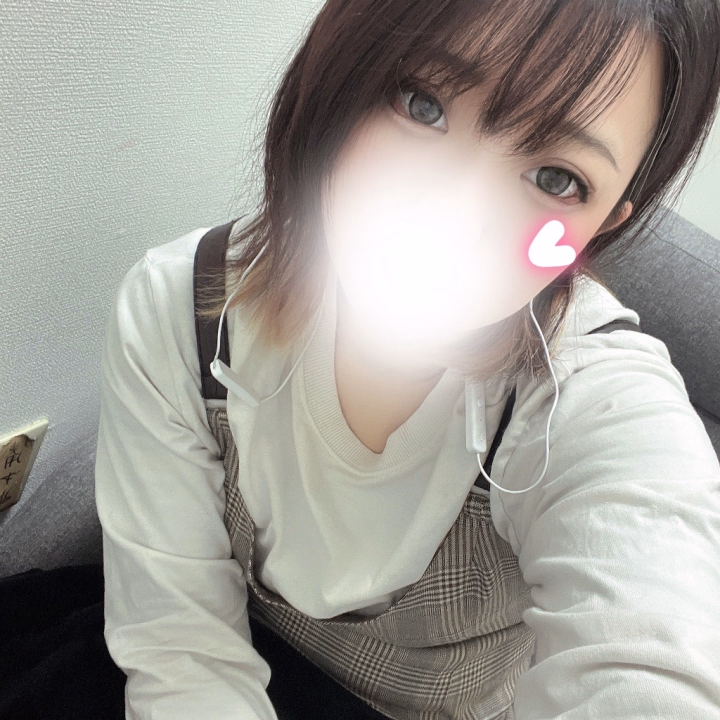 出勤してます✨

18時まで

おまちしてます･:*+.\(( °ω° ))/.:+