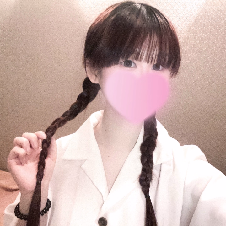 おはです❕
三つ編みしてみました😉🌟

本日9:00~17:00でいてます‎^_^

時間ギリギリまでいれてほしいな⸝⸝⸝♡︎.ᐟ.ᐟ.ᐟ