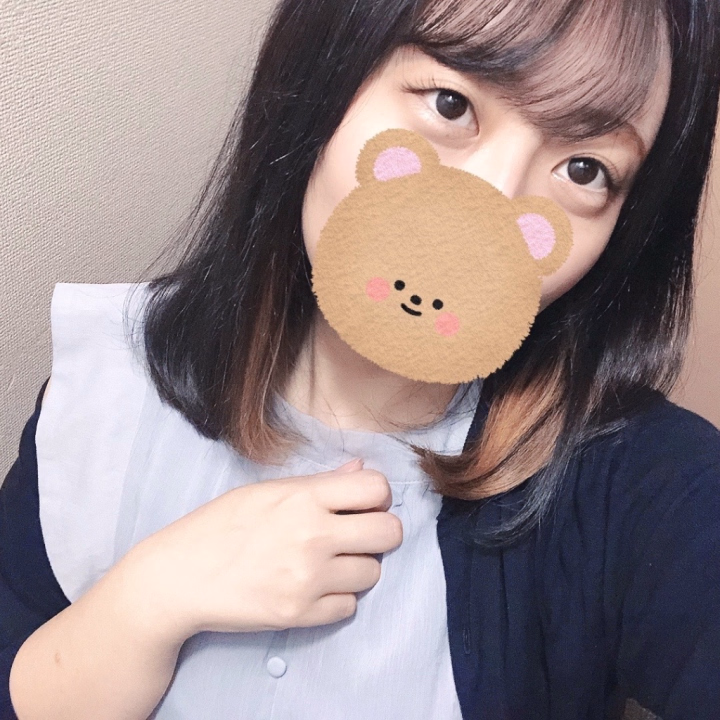 あかりだよん☔️
湿気で髪の毛ボサボサ🥲


あ、髪の毛切りました💁✂
ボブ風の写真撮ったら切りたくなっちゃったのよね
ロングのあかりが好きな人にはごめんなさい🥺


ボブもいいなって思ったら直接褒めに来てね☺️
12:00-19:00で本日もお待ちしてます🫶