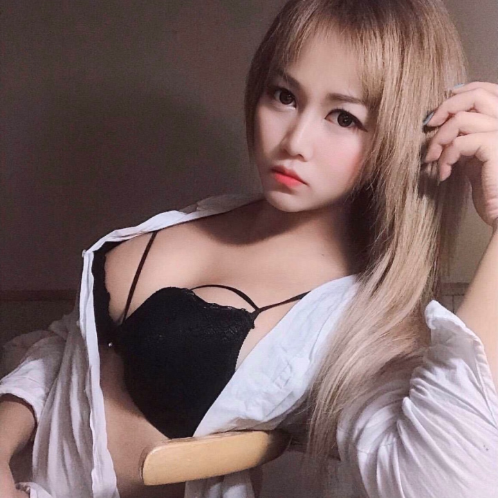 出勤しました

たくさんご予約お待ちしております