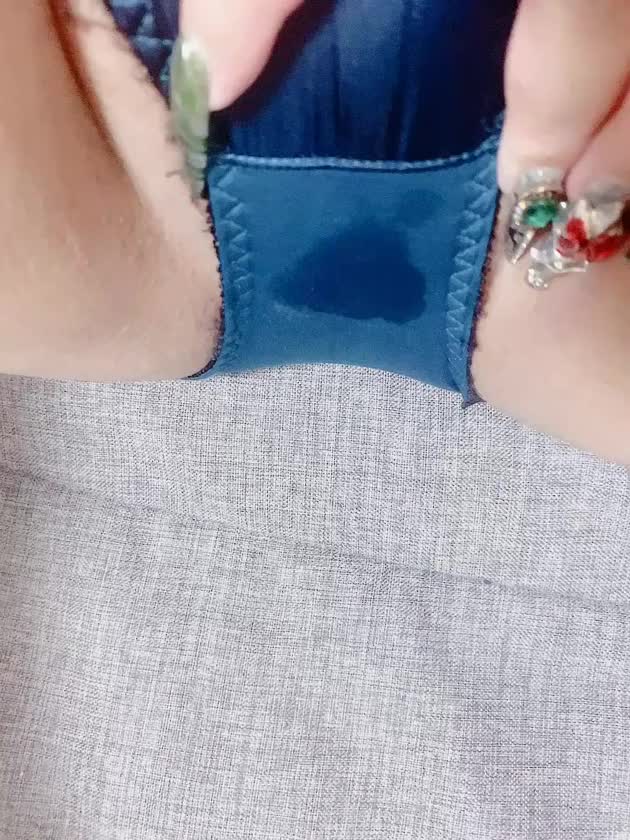 おはよ〜みつきです🧸

お兄さんと気持ちいいことしたすぎてもう準備万端...🥺

いっぱい触れ合いたい気分なの

変かなぁ？

でもそういう日あるよね？

待ってるから来てね💭🔞
