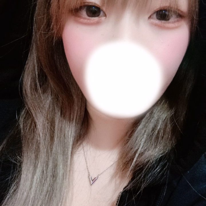 出勤してます😊
今日は10時〜ラストです!
明日わかなお休み貰っちゃうから、今日会いに来てくれたら嬉しな😳💗
わかなと濃厚な時間一緒に過ごそ?🥺♡
お兄さんの🍌も心もわかなに全部預けてね⛓️💞
ぜひお待ちしてますね✨