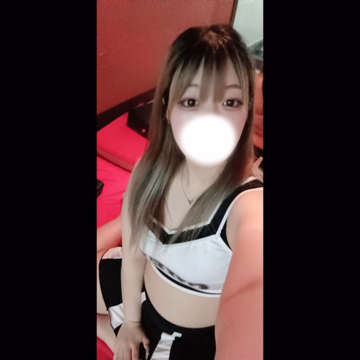 出勤してます😊
10時〜ラストです!
予約してくださったお兄さんありがとうございます😊
まだ夜空いてるのでぜひ誘ってくれたら嬉しいです!⛓️💞
マットも最近上達してきたのでロングコースでぬるぬるマットもお兄さんと一緒に楽しみたいな🫶🏻︎💕︎︎
ベットの上で熱々なえっちもお兄さんと一緒にやりたいので
ぜひわかなに逢いに来てください😽︎💞
この後もお待ちしてます🌟