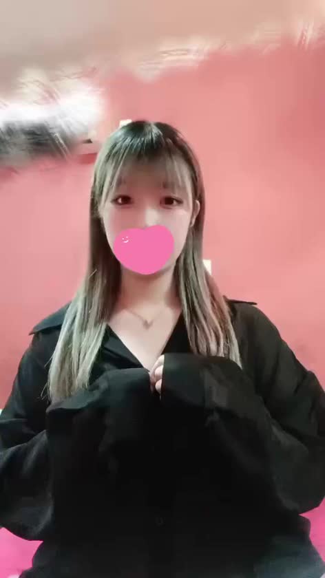 マ〇トでぬりゅぬりゅになりながら、
お兄様の上で、じっくり見つめながら
「一緒に気持ちよくなろ…？」って🤭︎💖

お兄様をドキドキさせちゃうよ😍

体を密着させてご奉仕しながら、
自分も感じてるのを隠さないえ〇ちなわかな🥺💕

甘えん坊で、されることも、
してあげることも、
どちらも大好きなドMちゃんなの🫶🏻💞

笑顔のまま体を熱くして、
淫らにお兄様に御奉仕するね♡