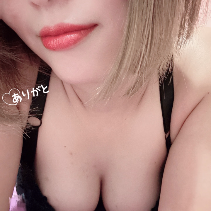 退勤しました🏡🚗💨

今日も1日お疲れ様です☺️

来てくださったお兄様、
ありがとうございました(⁎ᴗ͈ˬᴗ͈⁎)

たくさんのお兄様とお話できて
楽しかったです！

明日も9時～LASTまでです✨️

お待ちしてます( ´ ▽ ` )ﾉ