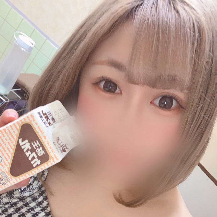スタートから立て続けに
お誘いありがとうございました🫶

楽しくてあっという間すぎた~😿
色んなお話聞けておもしろすぎて
笑いすぎてお腹痛い😂

今日も幸せだなあって実感した🎶

寒いけど暖かいお部屋で
お兄さんをお待ちしてます🌟

2人でぎゅーってしてあたたまろうね🩷


🤍りりか🤍