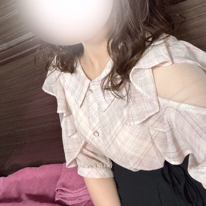 おはよーう( ˙꒳​˙ᐢ )
久々の早起きは眠たいよ(  ¯꒳​¯ )ᐝ

みんなGWは充実したかな？
まだGWの人もいる？笑

私は色んなところにお出かけしたので
そのお話聞いて欲しいな😊

7:00~14:00までいるから待ってるよん🫶

まぬん